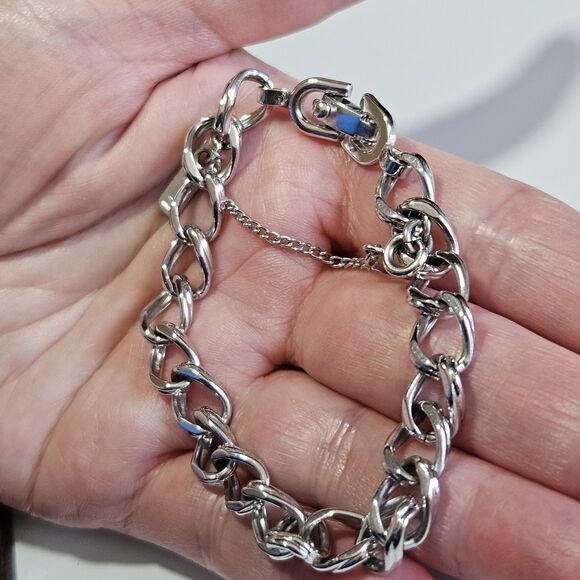 **FinalSale** Vintage "Monet" Silver Tone Textured Chain Double Link Bracelet 7" - Picture 2 of 13